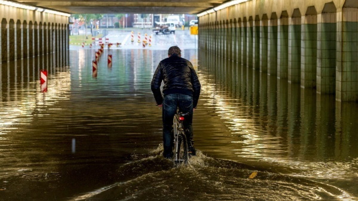 361570 wateroverlast enschede