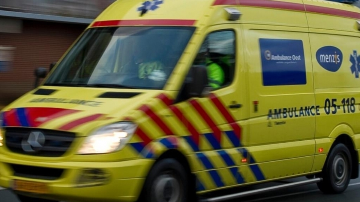 355410 201964 191717 176099 Ambulance Oost Nederland 2