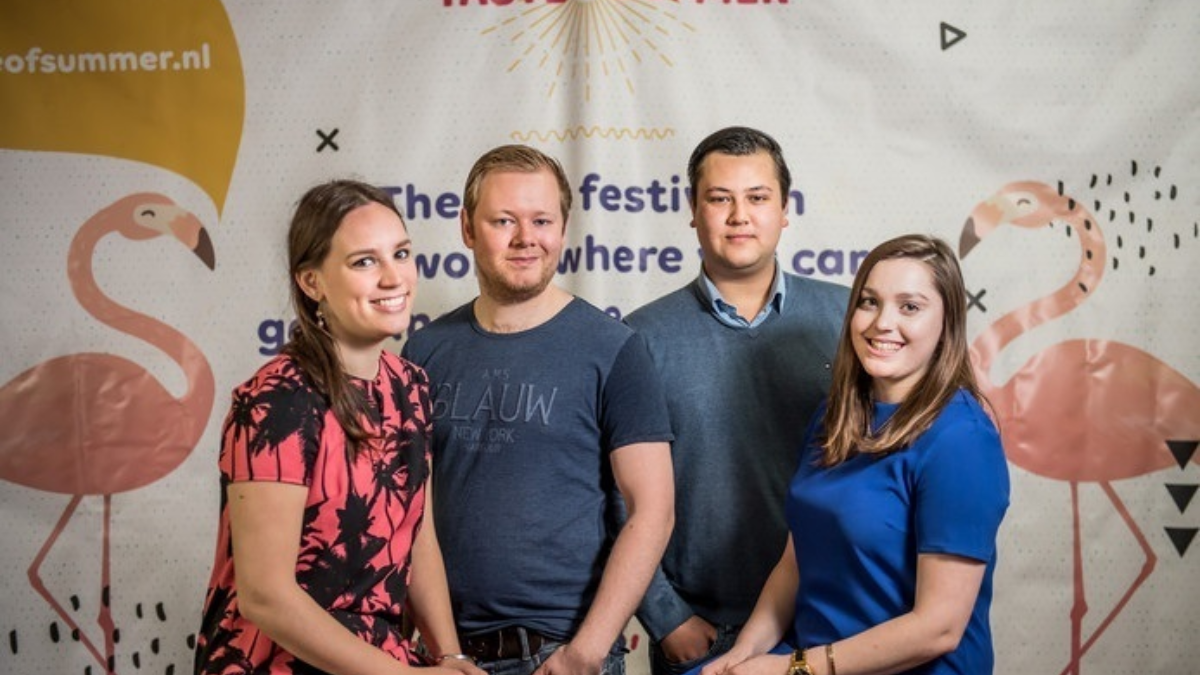 351880 tasteofsummer