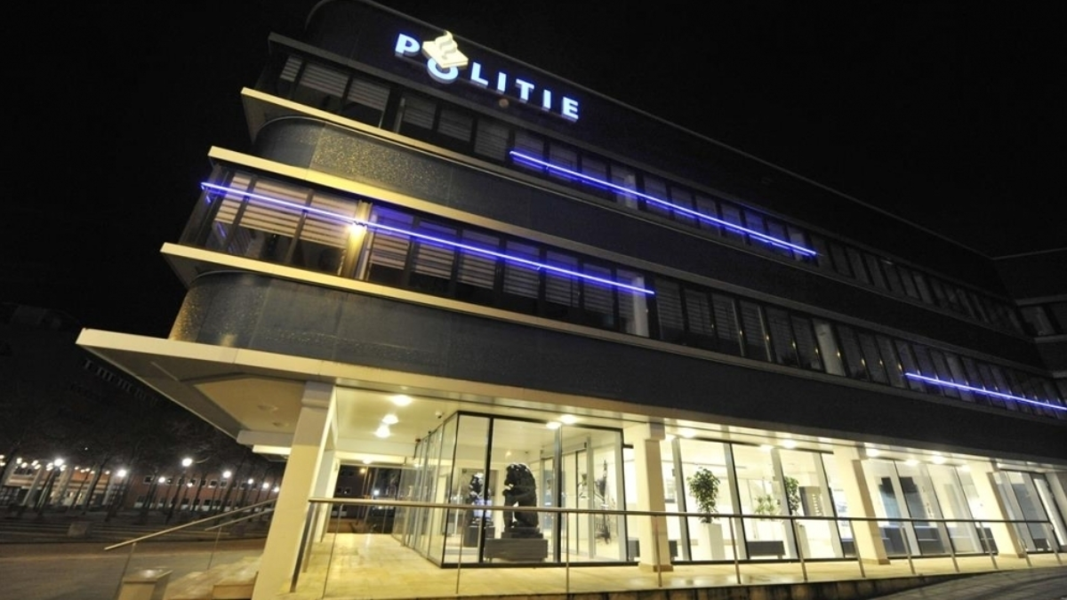 346278 politie 33