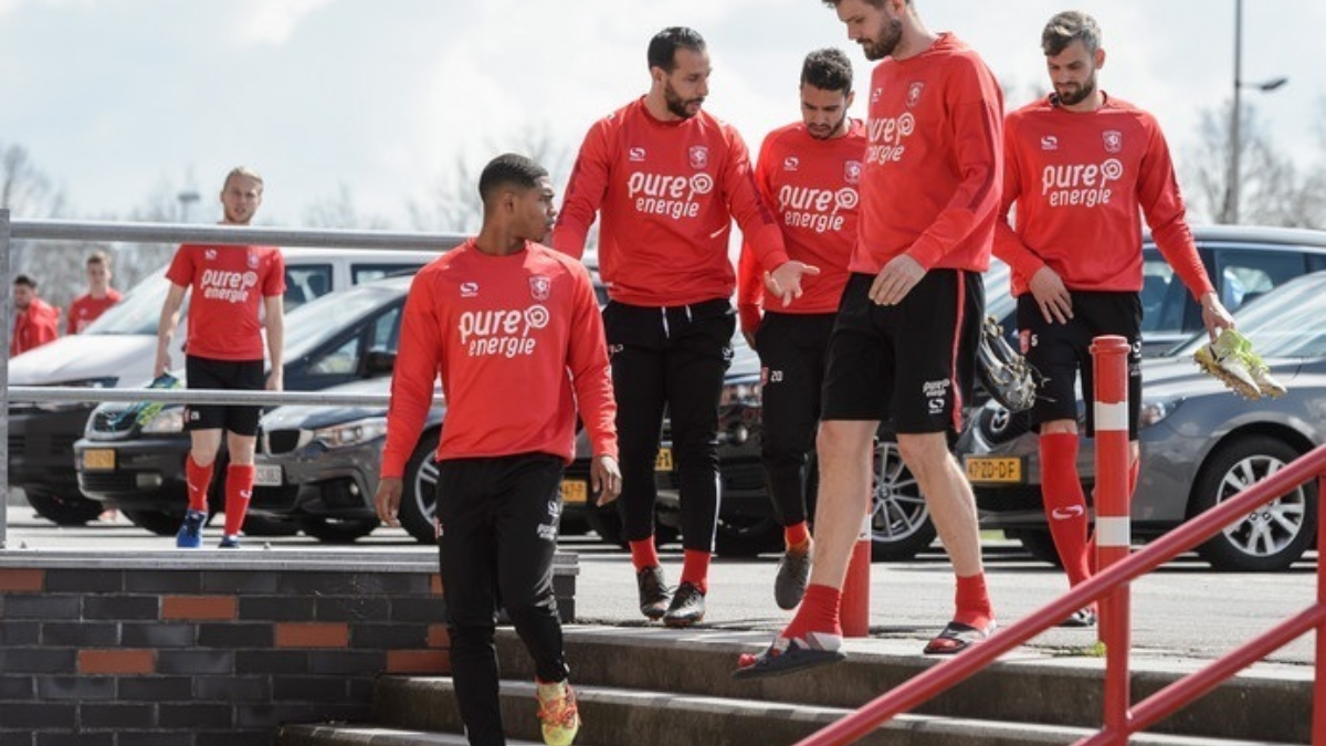340983 fc twente selectie