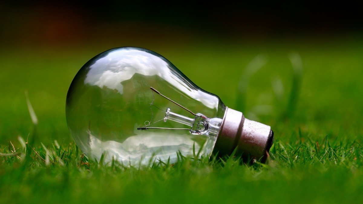 339180 light bulb 984551 960 720