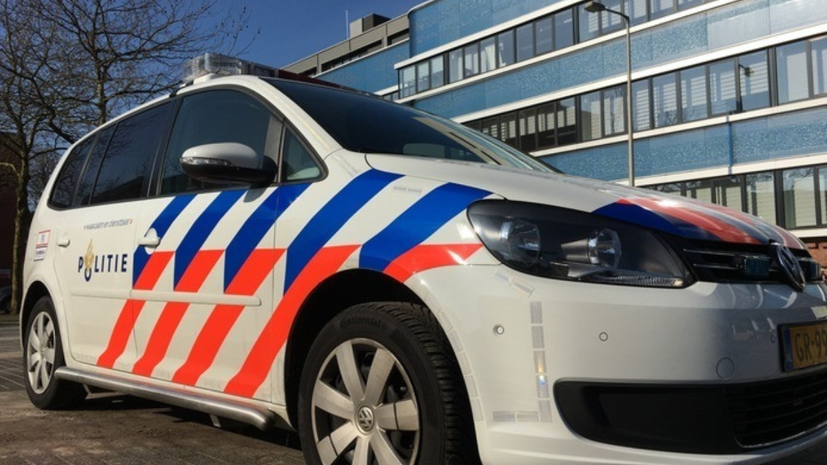 338408 politieauto 32