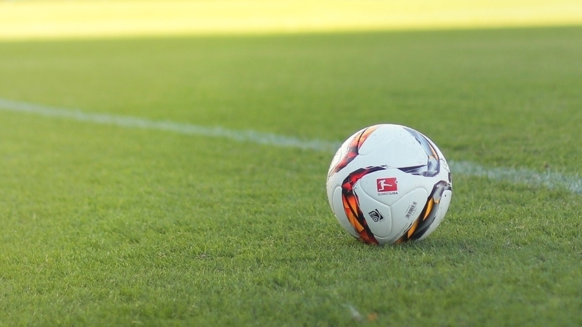 337647 283573 football 1439082 960 720 1