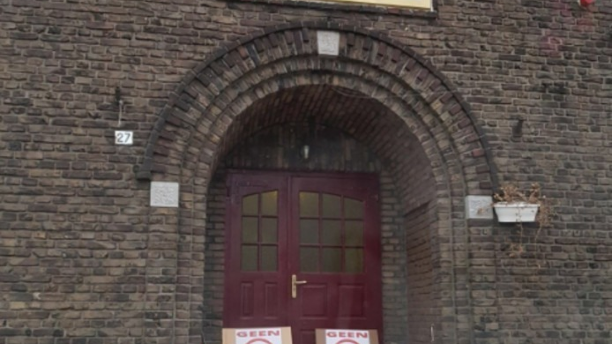 337062 protestbordmoskee