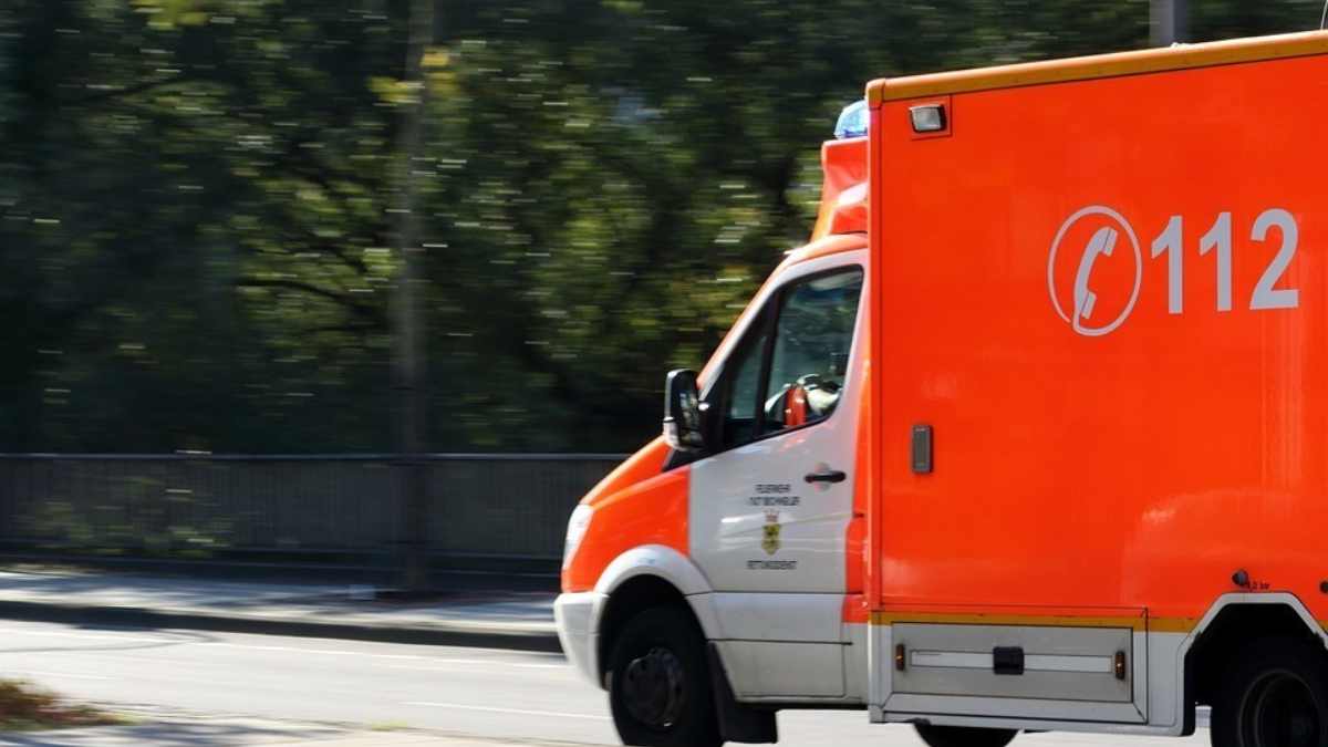 333860 ambulance 970037 960 720