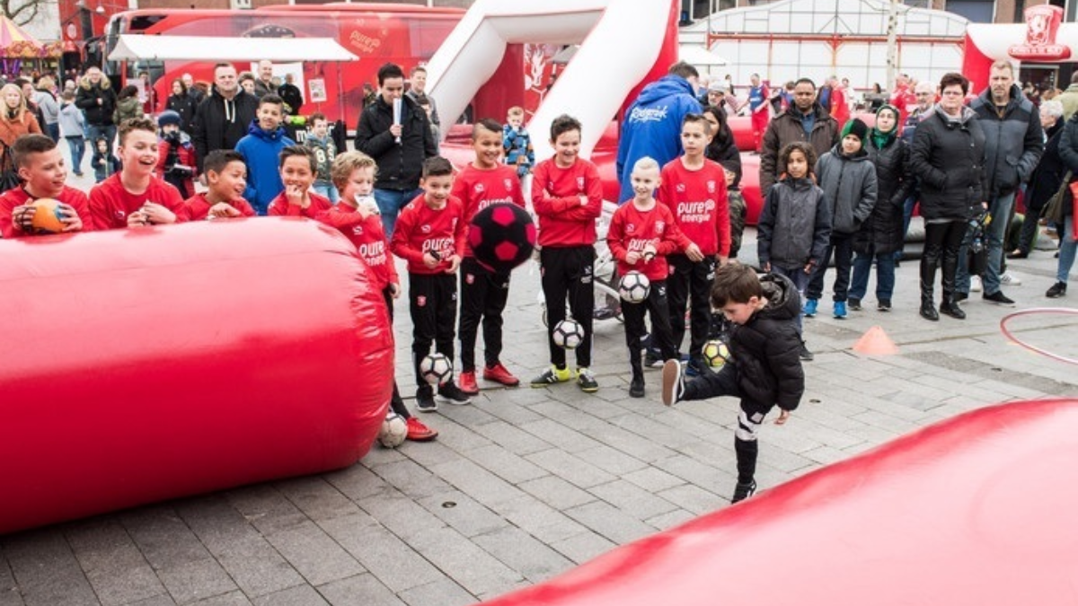 333261 images4persgroep 8