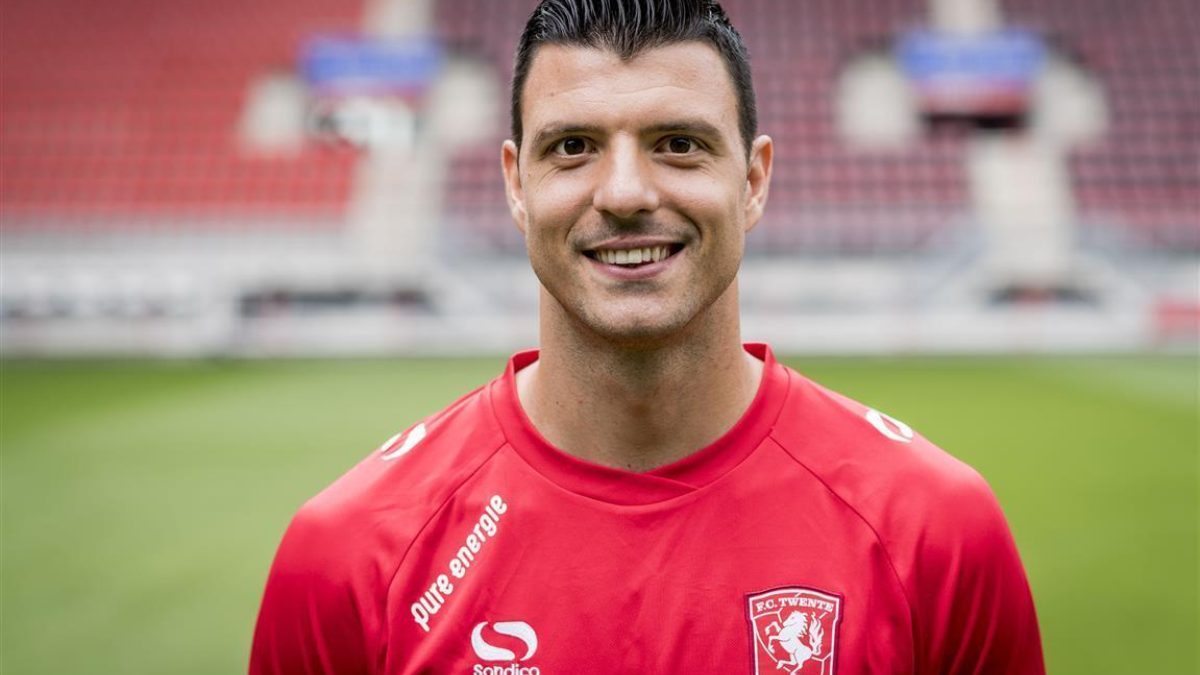328407 325491 vuckic 2