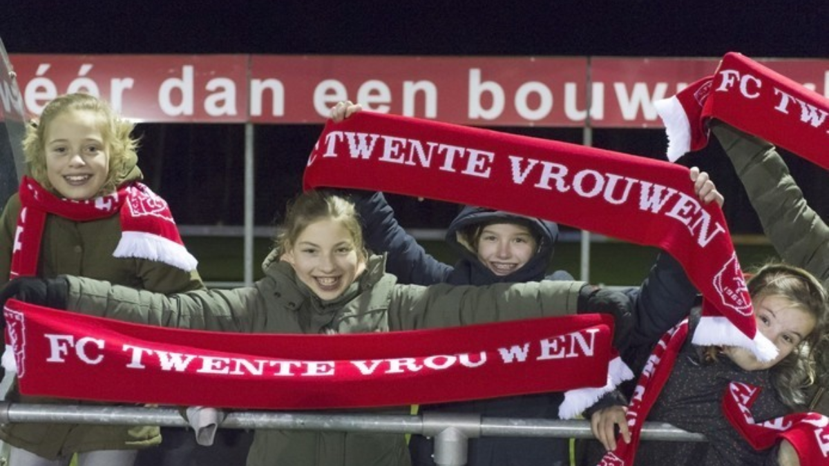 327921 fc twente vrouwen fans
