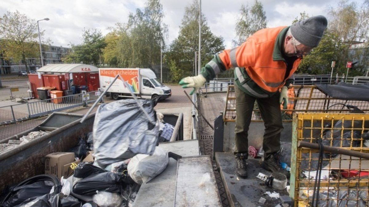 327610 afvalbrengpunt 1