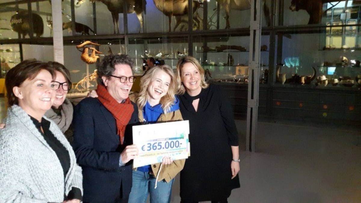 323702 cheque twentsewelle