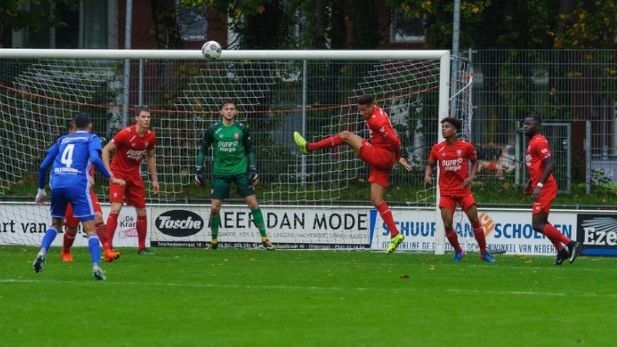 320812 fctwente almere