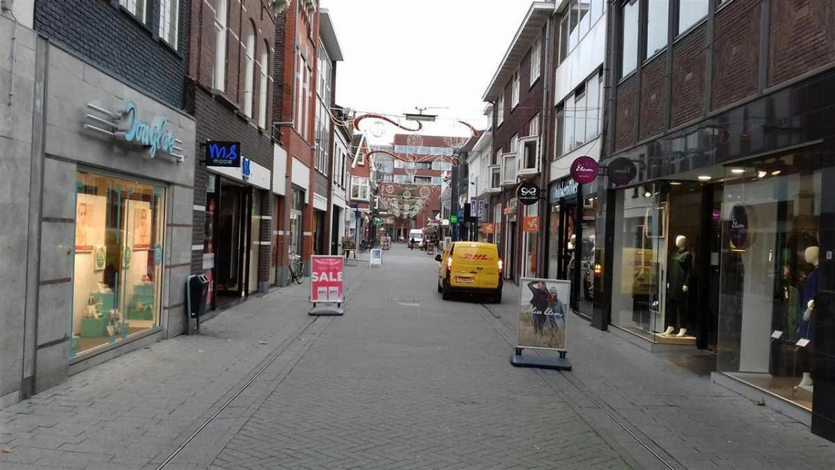 305386 radio nieuwstraat