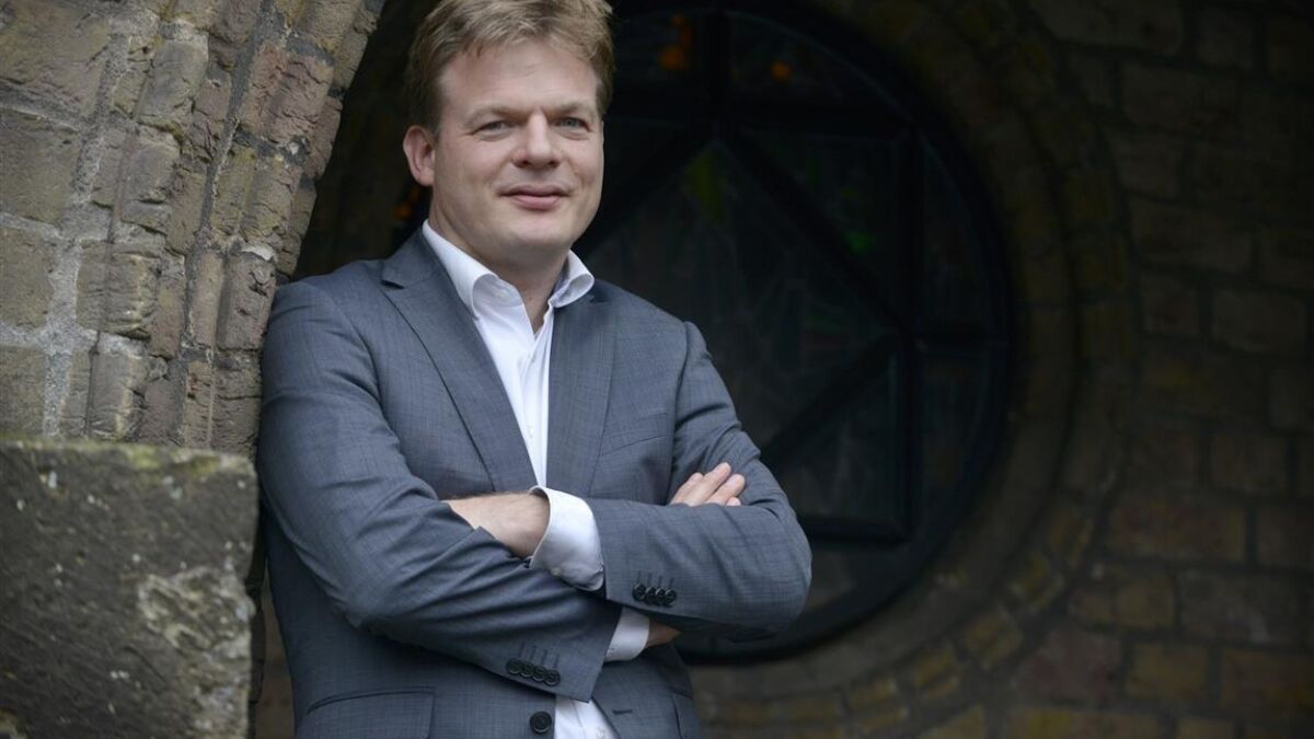 304974 256174 253214 772233 1