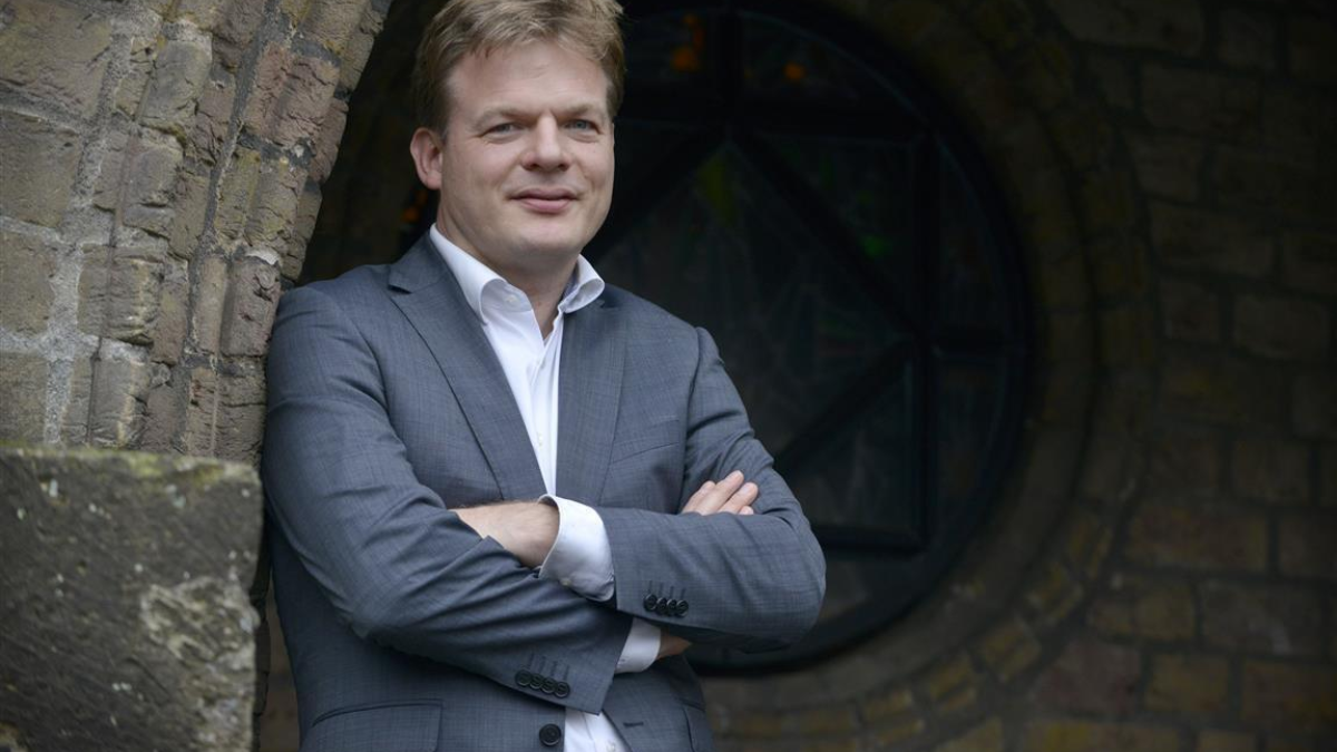 304944 256174 253214 772233