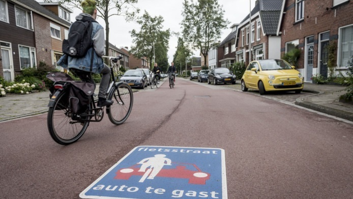 295430 278913 fietsstraat 2