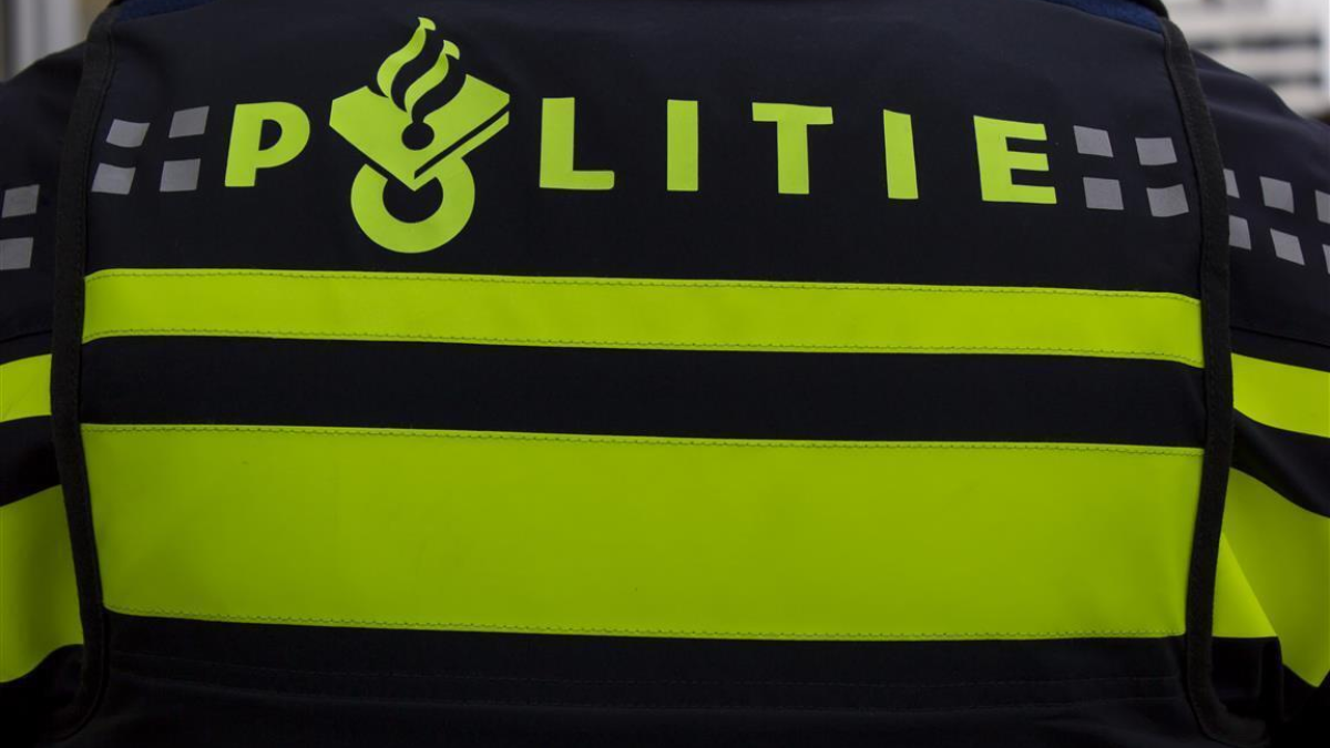 295254 politie jas NIEUW2 102