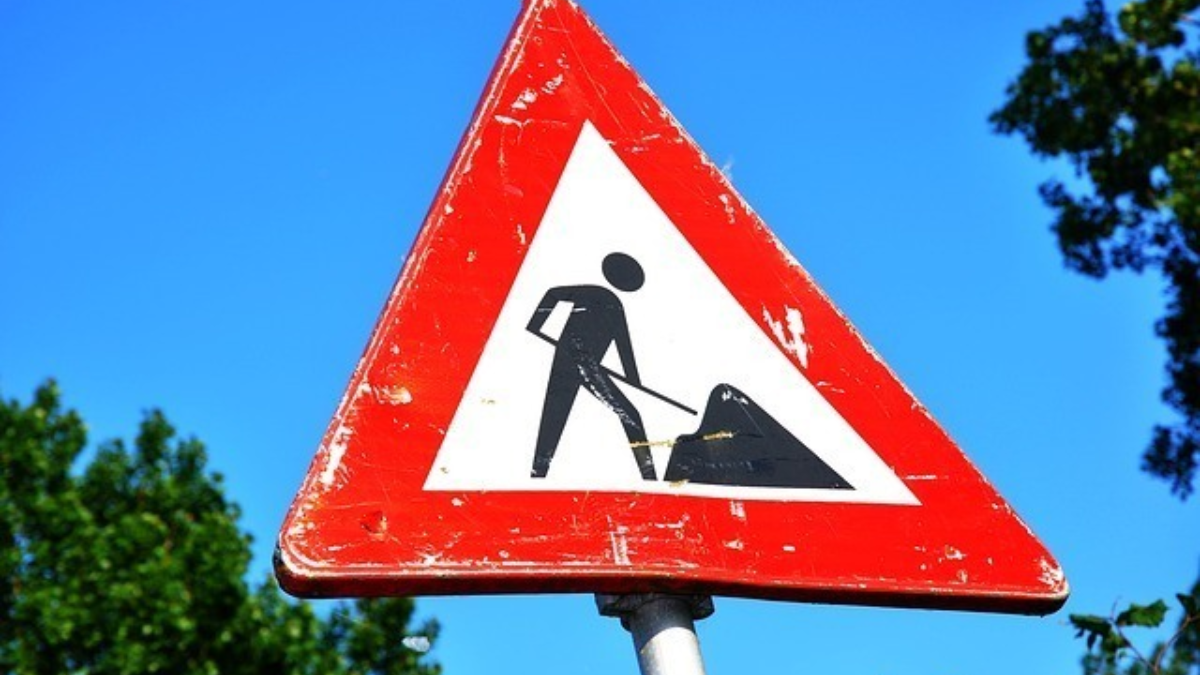288546 traffic sign 1443060 640 1
