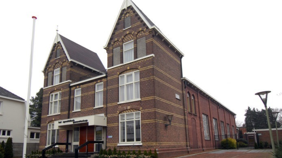 274681 kerk 2 1