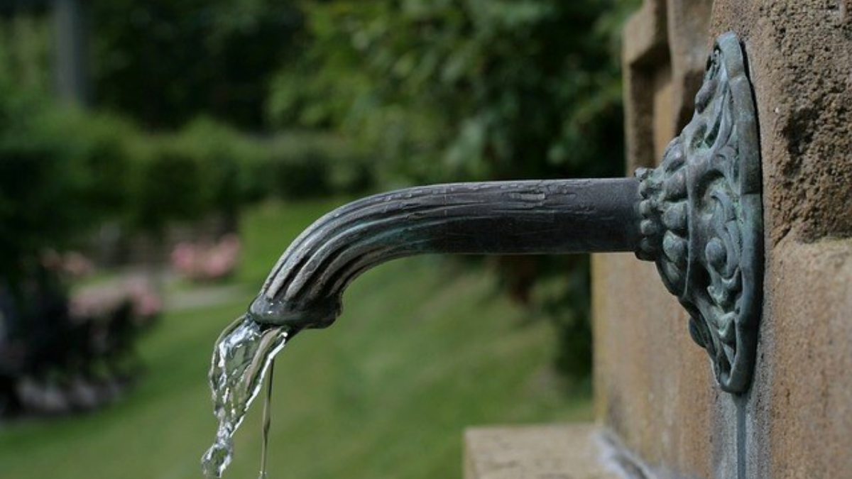 274657 fountain 2152985 640