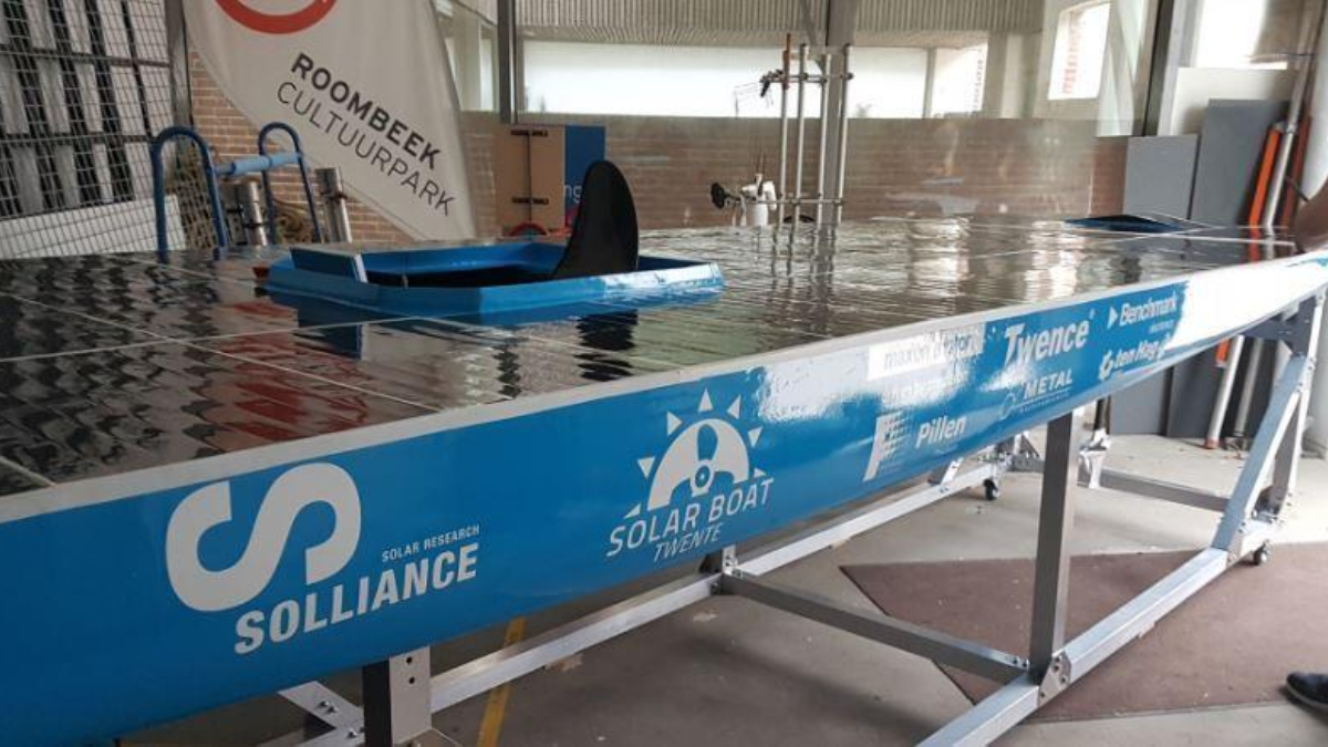 269405 solarboat
