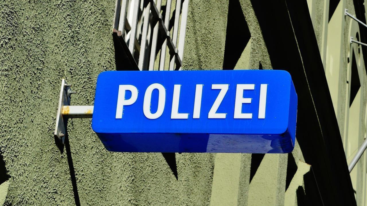 250415 police 1530531 1920