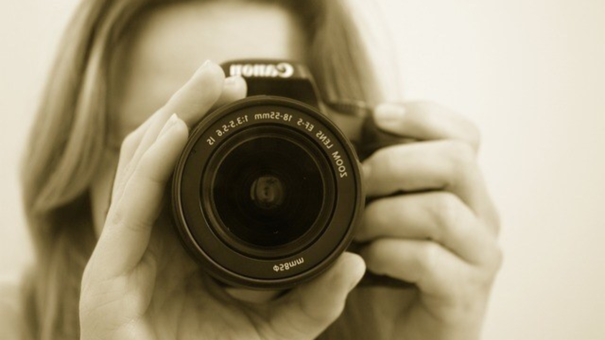 250392 photographer 16022 640