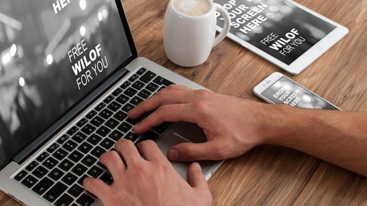 249389 macbook 577758 640