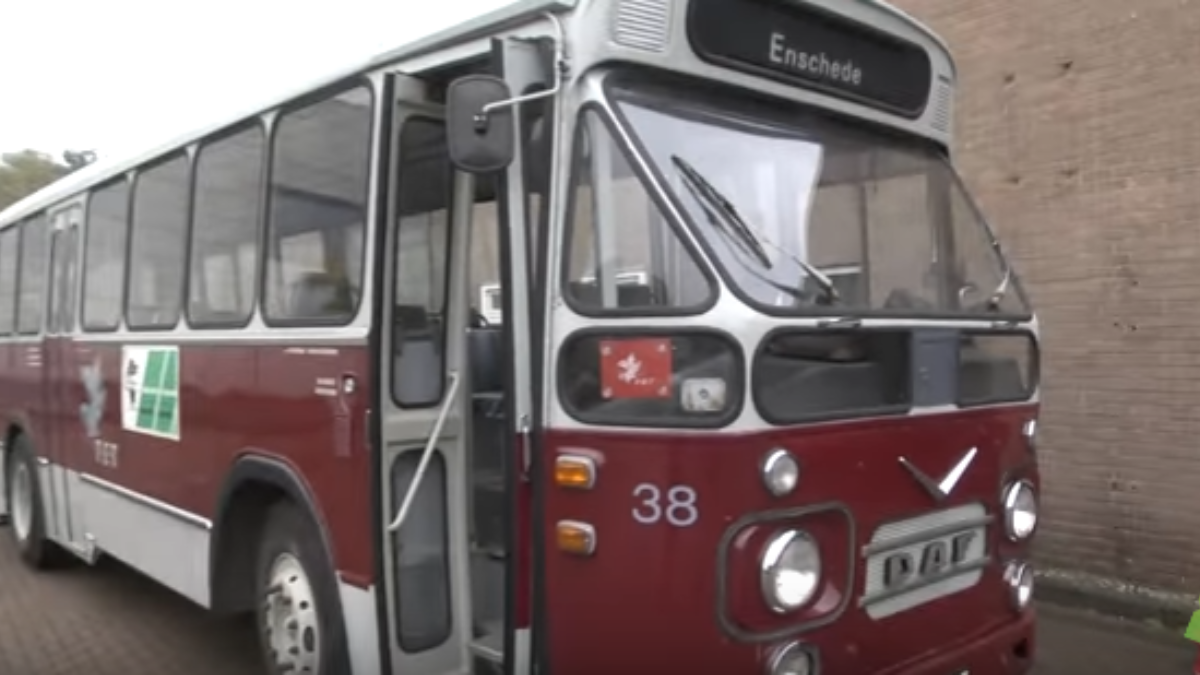 227093 bus