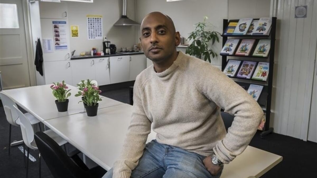 242530 image 6838914