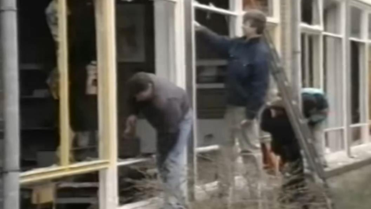239044 vuurwerkbom glanerbrug