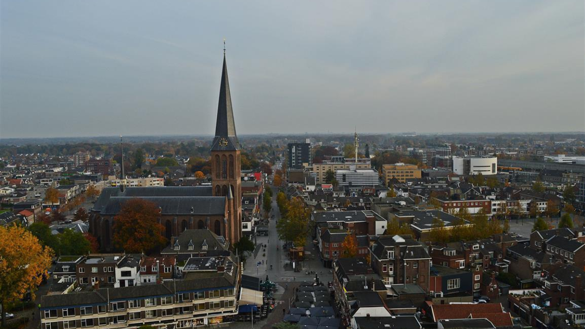 237646 Kopie van Hengelo van boven 4