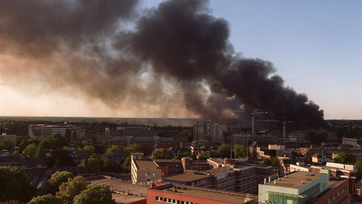 235298 197316 vuurwerkramp docu