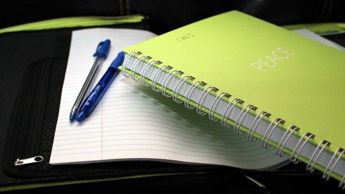228403 school book 1560339 640