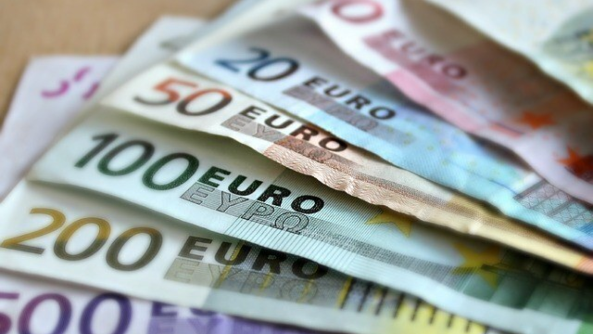 228241 bank note 209104 640
