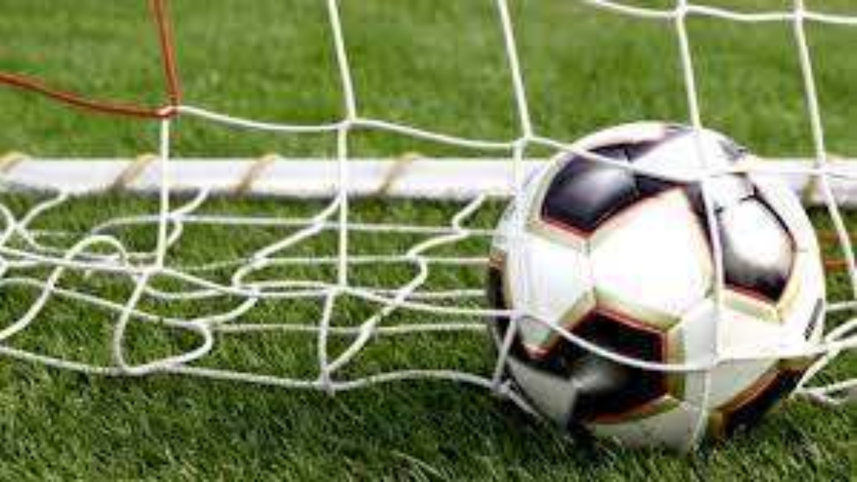 225385 205763 amateurvoetbal 5