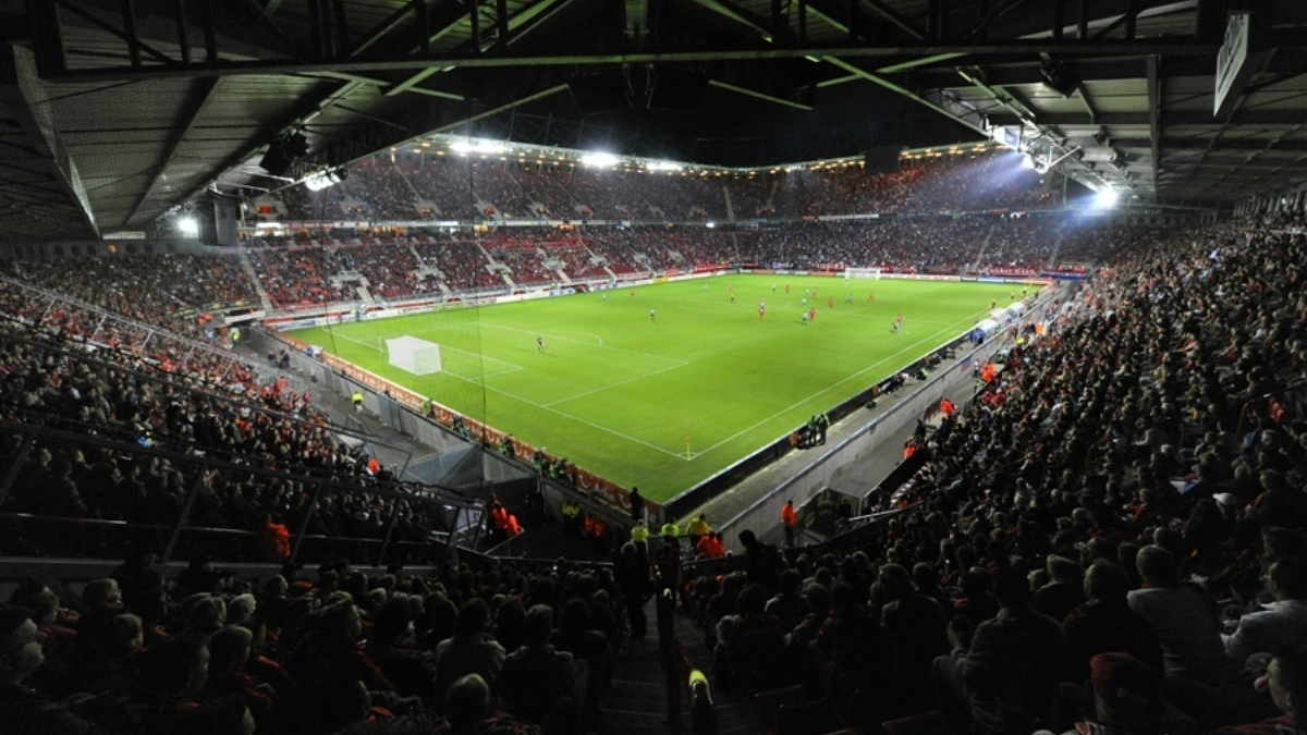 215966 Grolsch Veste 14