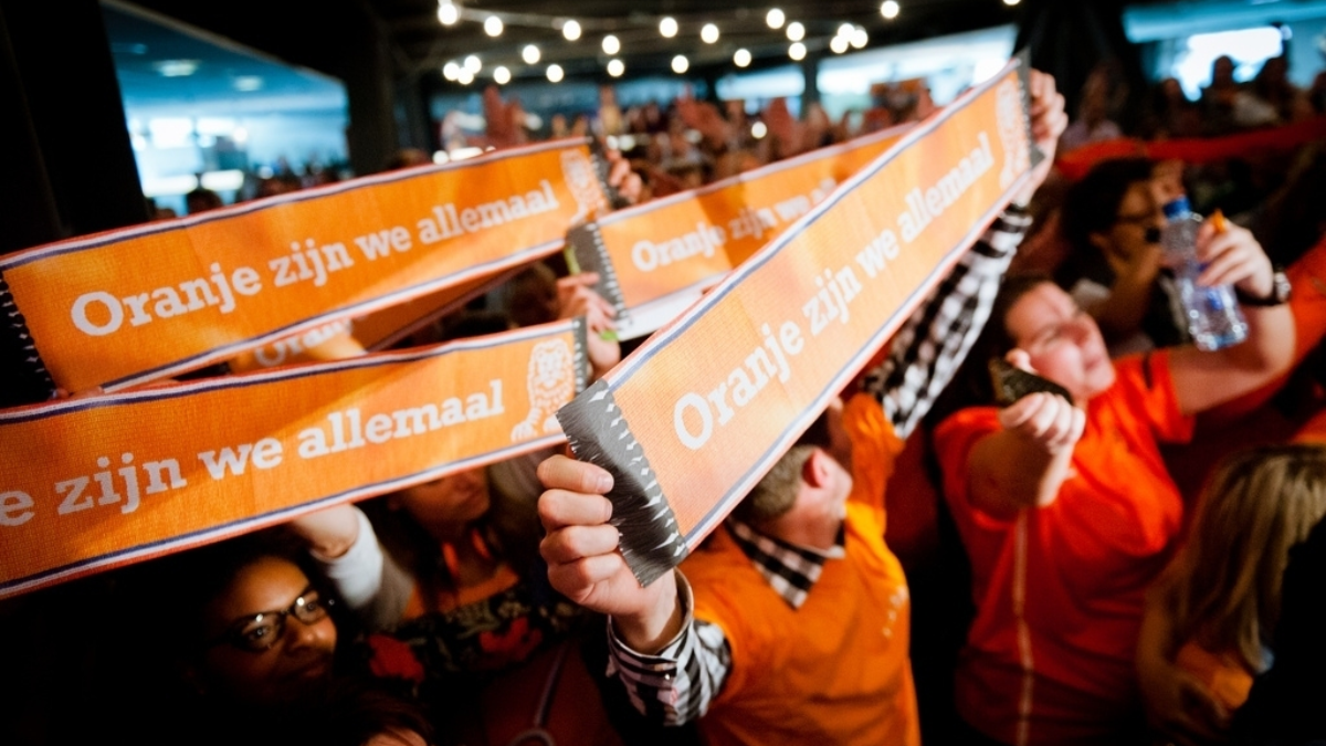 204061 oranje 2