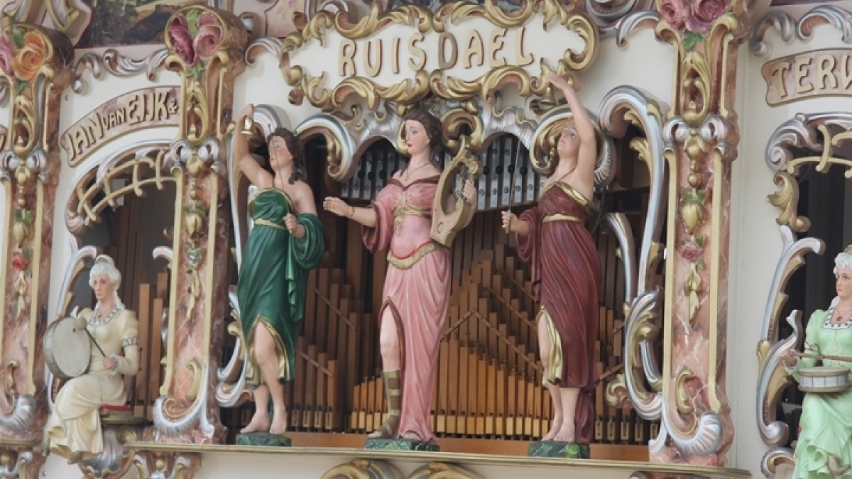 194576 Orgel van n van de oudste bouwers