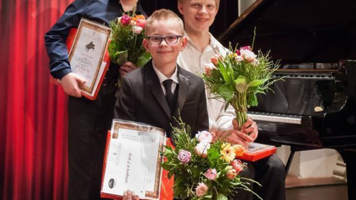 189106 De drie winnaars2c vlnr Radu Ratering2c Evander Eijsink en Nathan Schaumann afbeelding rechtenvrij fotograaf Anne Meyer