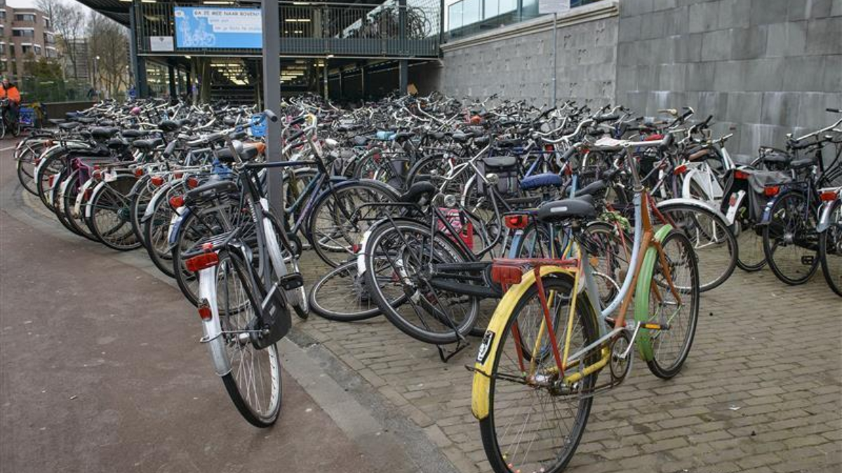 176514 fietsen enschede stations