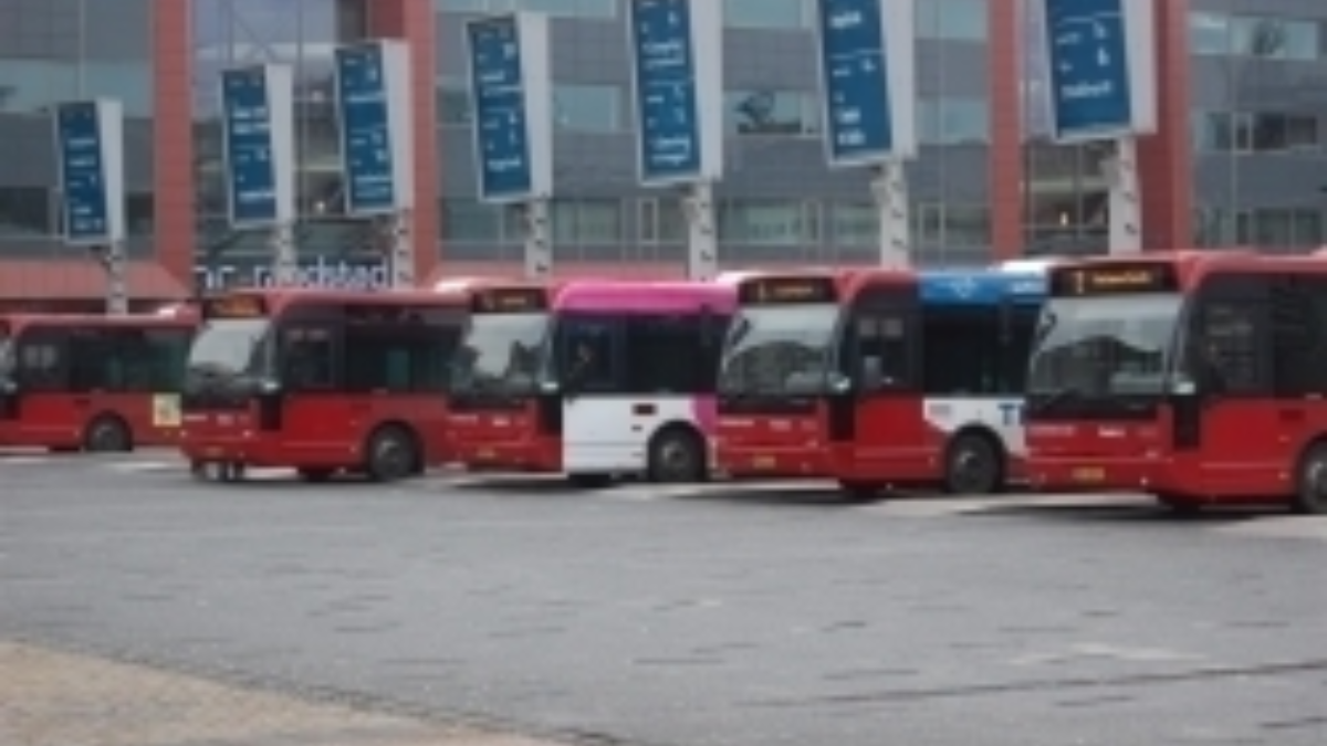 95100 31599 31488 Busvervoer