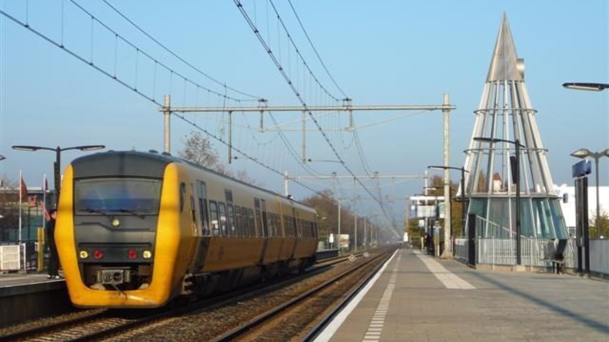 90985 trein