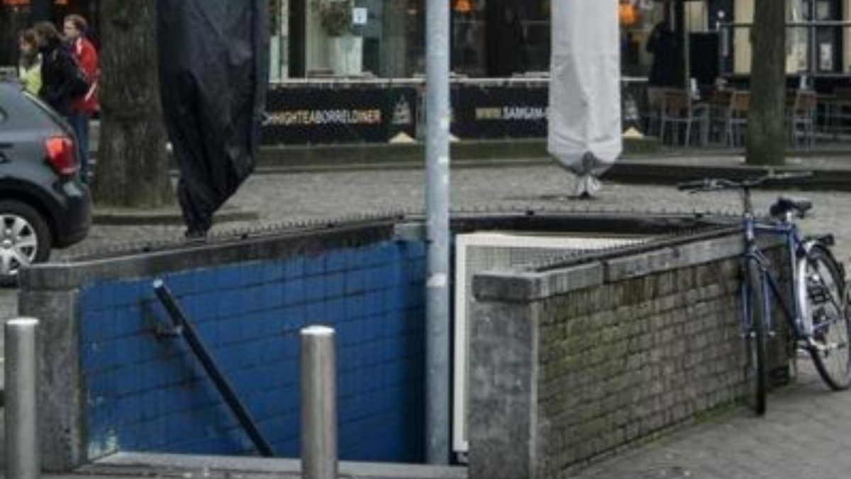 87862 gat in de markt