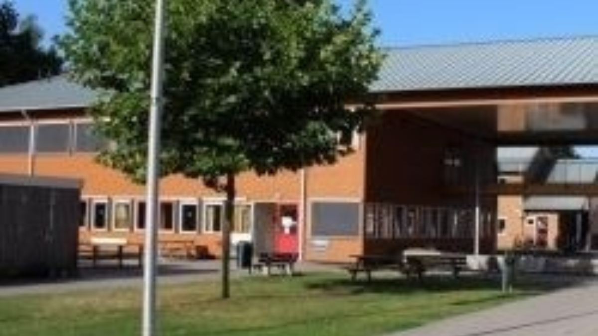74484 asielzoekerscentrum