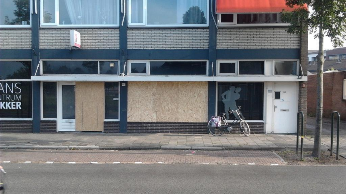 68882 dansschool dekker brand