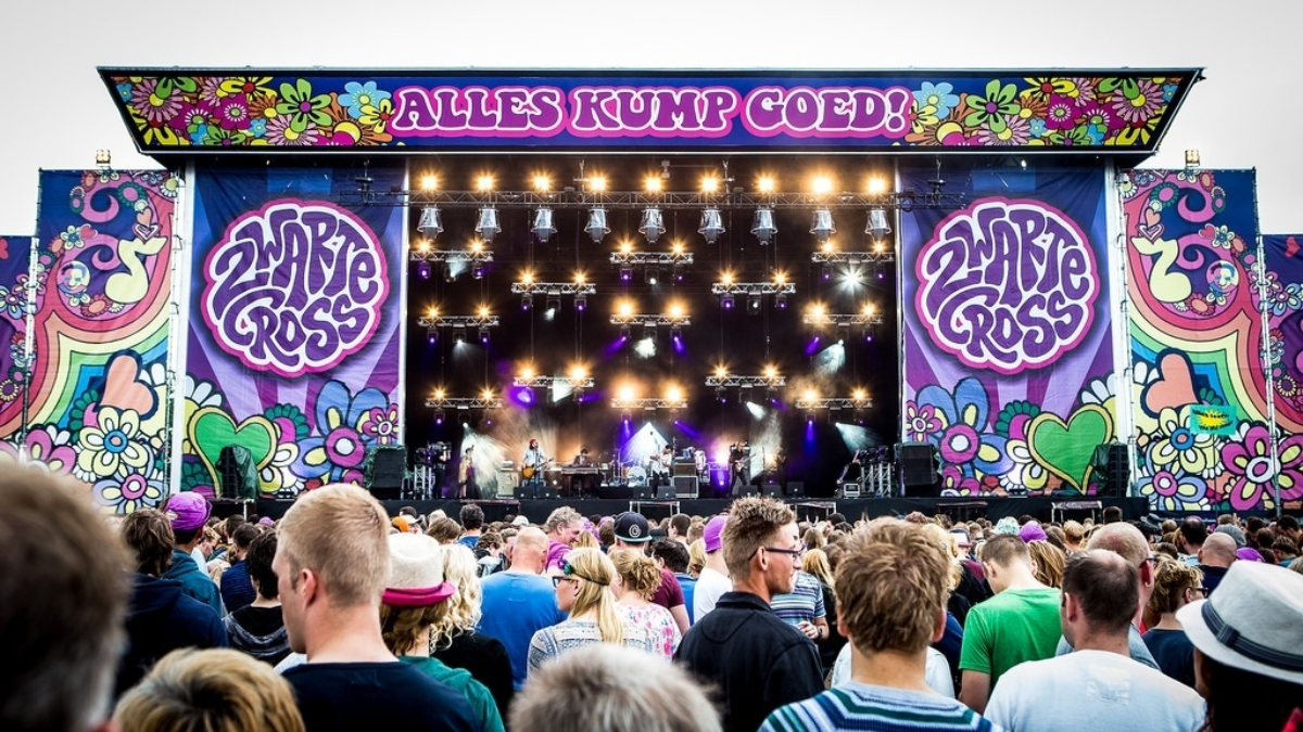 68330 zwarte cross