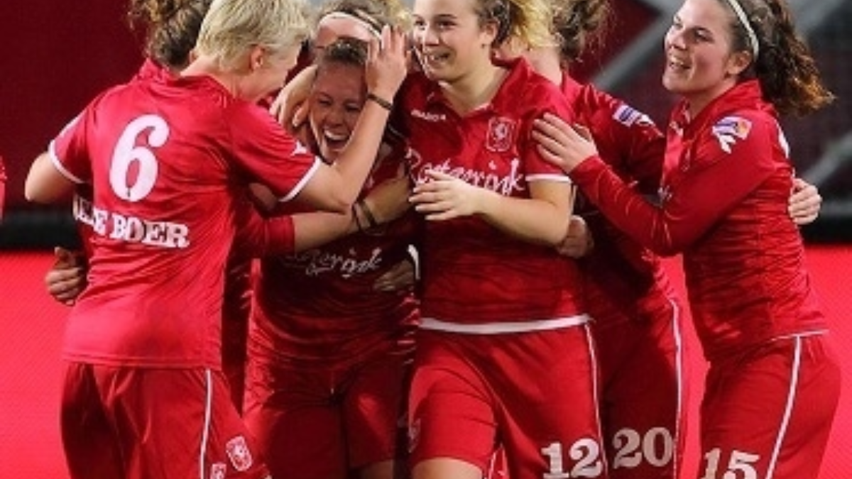 53077 40003 700x 2011 03 23 FC Twente Vrouwen Heerenveen