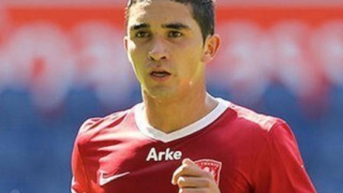 51605 Felipe Gutierrez