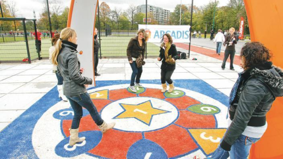 48907 Speeltuin